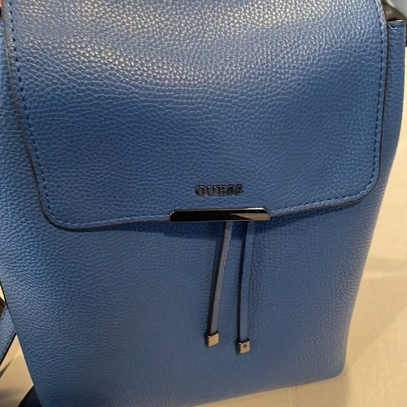 Guess backpack - Picture 4 of 4